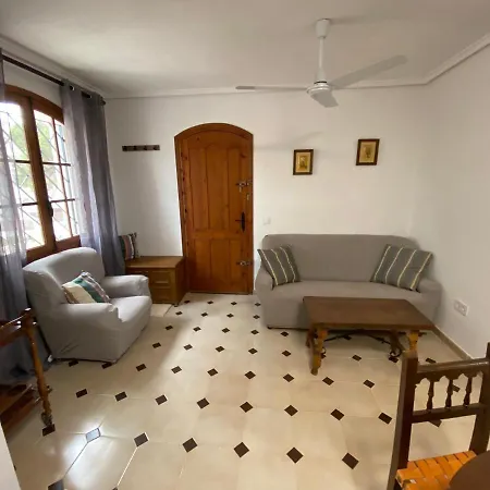 Costa 2-bedroom 1-bath Renovated Vacation On La Zenia * Oriola (Orihuela)