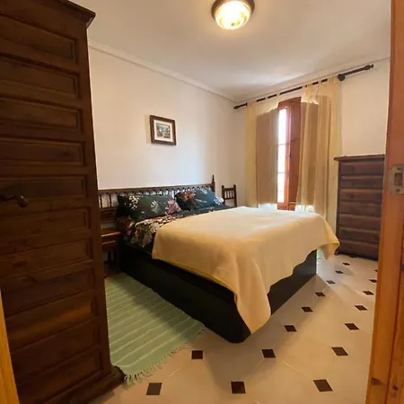 Costa 2-bedroom 1-bath Renovated Vacation On La Zenia Apartamento *