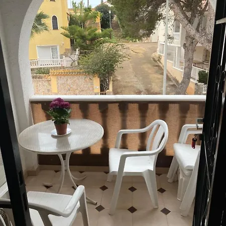 Costa 2-bedroom 1-bath Renovated Vacation On La Zenia Oriola (Orihuela)