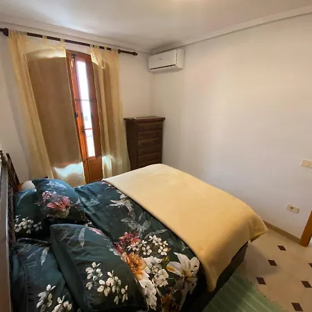 Costa 2-bedroom 1-bath Renovated Vacation On La Zenia